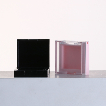 Square Clear Plastic Eyeshadow Case, 39.1mm x 39.1mm x 14.1mm