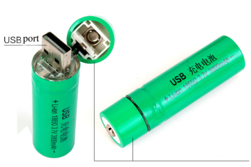 Rechargeable 18650 Battery with Built in USB Port