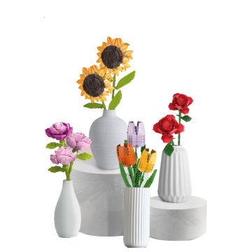 DIY Flower Models: A Comprehensive Guide to Building Rose, Sunflower, and Tulip Bouquets with Plastic Blocks