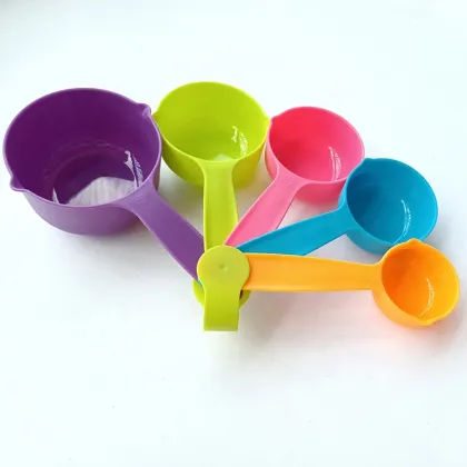 Plastic Measuring Cups for Dry and Liquid Ingredients - Cooking and Baking