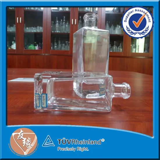 Screw Top Square Shape Clear Glass Bottle 500 Spirit Glass Bottle 500ML