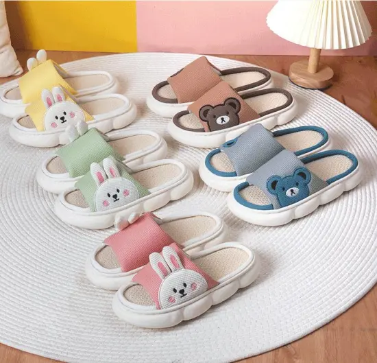 Cartoon Winter Hotel Slippers: Comfortable Lady and Men's Family Flax Material Sliders for Home