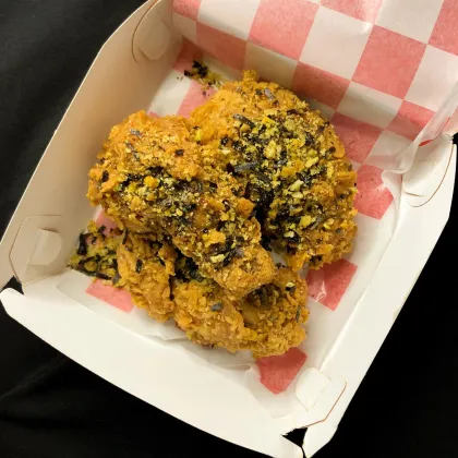 Degradable Burger and fries takeaway packaging: Customizable eco-friendly burger boxes for food