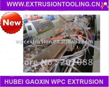 WPC döşeme için çift çıkış ekstrüzyon kalıbı