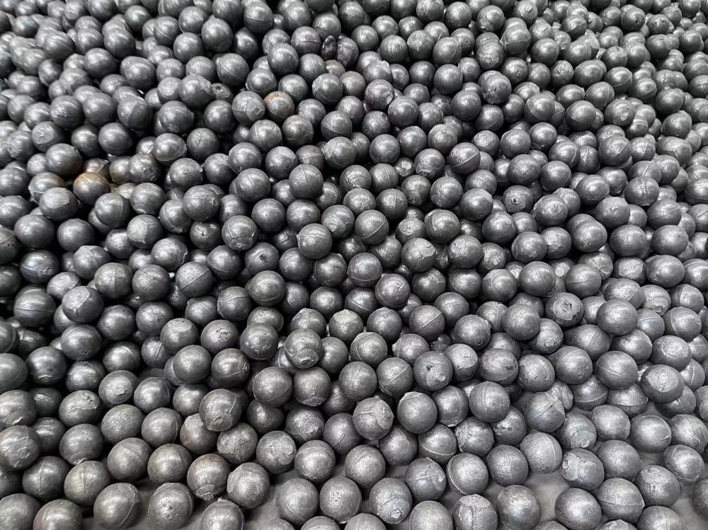 Various specifications of wear-resistant steel balls