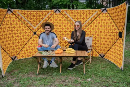 Customized Garden Wind Blocker Foldable Wind Screen Fence for Camping in the Middle East