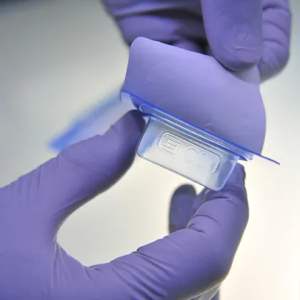 Customized medical device blister TYVEK tray
