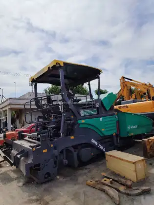 Good Condition Vogele Road Construction Machine - Asphalt Paver with Original German Manufacturing