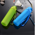 Plastic Bouncing Portable Sports Water Bottle with Handle