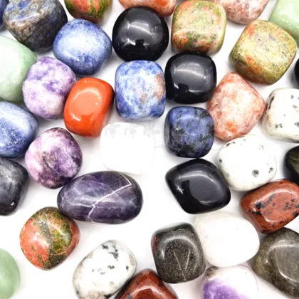 Wholesale Natural Crystal Stones for Feng Shui Jewelry and Decorations