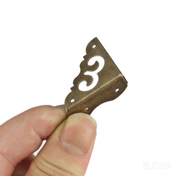 Factory Supply 31mm Brass Decorative Corner Protector for Wooden Boxes