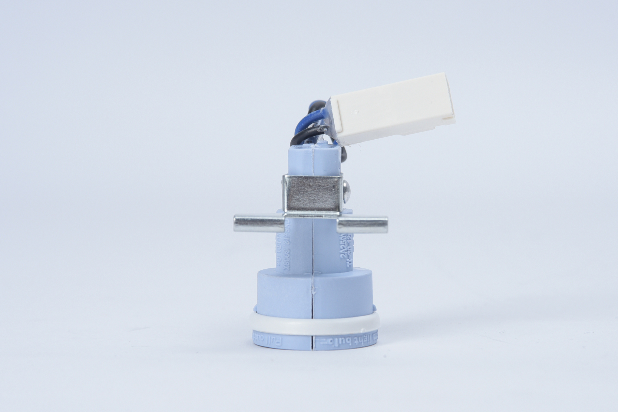 Explosion-proof lamp holder