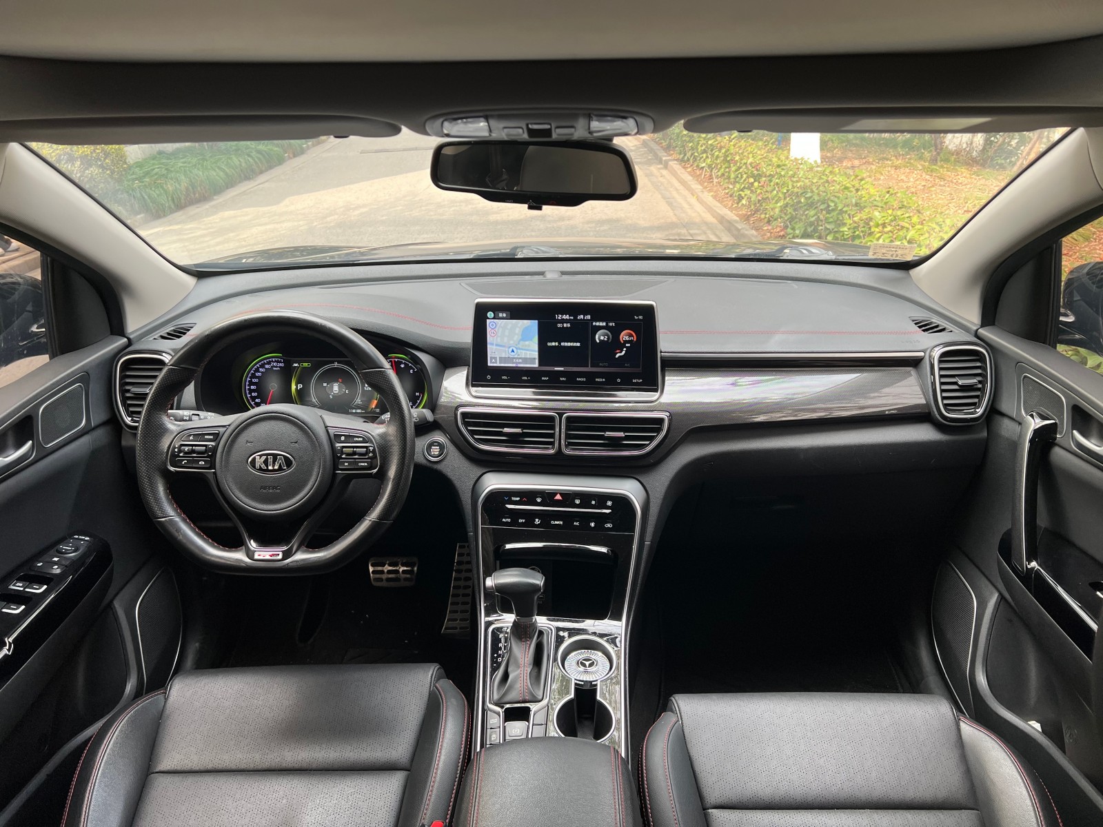 1.6T Automatic 2WD Luxury