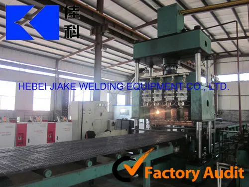 Serrated steel grating welding machine