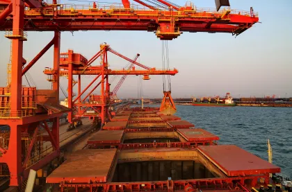 Port machinery fluorocarbon powder coating