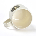 Ceramiczny kubek z logo z wytłoczoną kawą