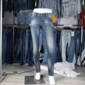 Style de mode masculin Jeans en gros de jambe droite en gros