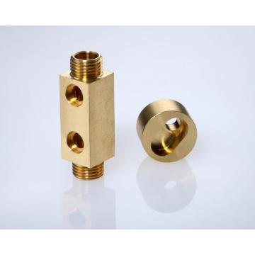 CNC Brass Square Precision Piezas giradas