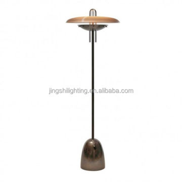 Factory Direct Luxury Metal Retro Floor Lamp for Bedroom and Hotel Decoration