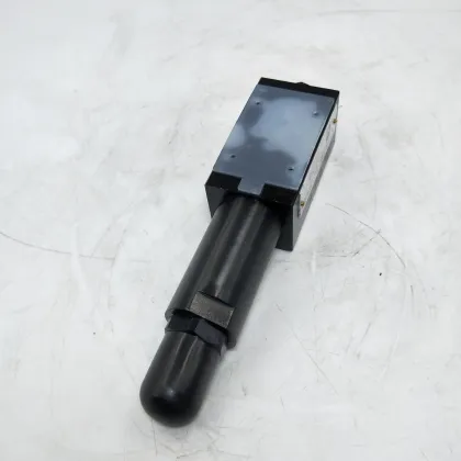 Modular Throttle Valve HG-034/50V HR-012 HR-013 HQ-012 HG-031/32/V HG-033/100 HQ-012-52 THROTTLE CHECK VALVE HG HQ HR" 

However, for better SEO and readability, you might consider:

"Modular Throttle Valve HG-HR Series