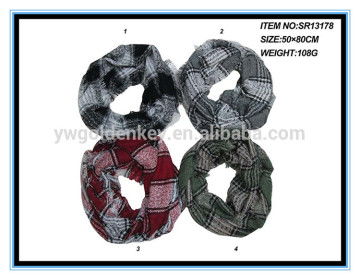 Acrylic soft knitting plaid infinity scarf factory price