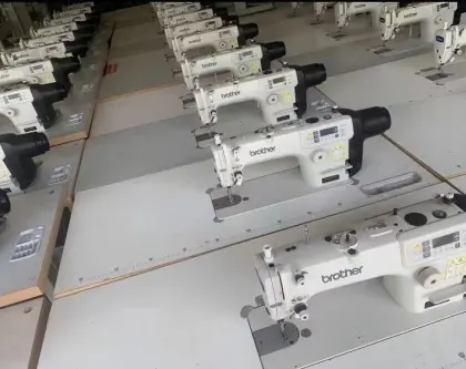 Brother 7100A Computer Direct Drive Sewing Machine with Original Mechanical Thread Trimmer