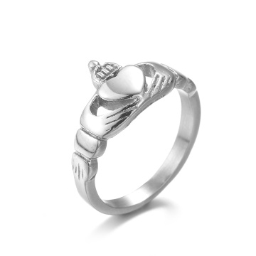Yiwu aceon stainless steel jantung di dua tangan cinta murni claddagh celtic janji perhiasan cincin untuk wanita