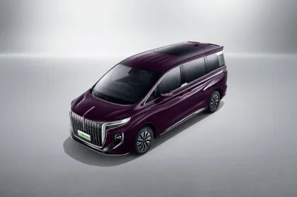 Hongqi HQ9 multi purpose vehicle