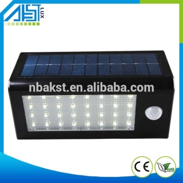 Multifunctional easy installation plastic garden solar light