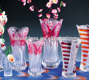 Hot sale Glass vase With carved flower pattern