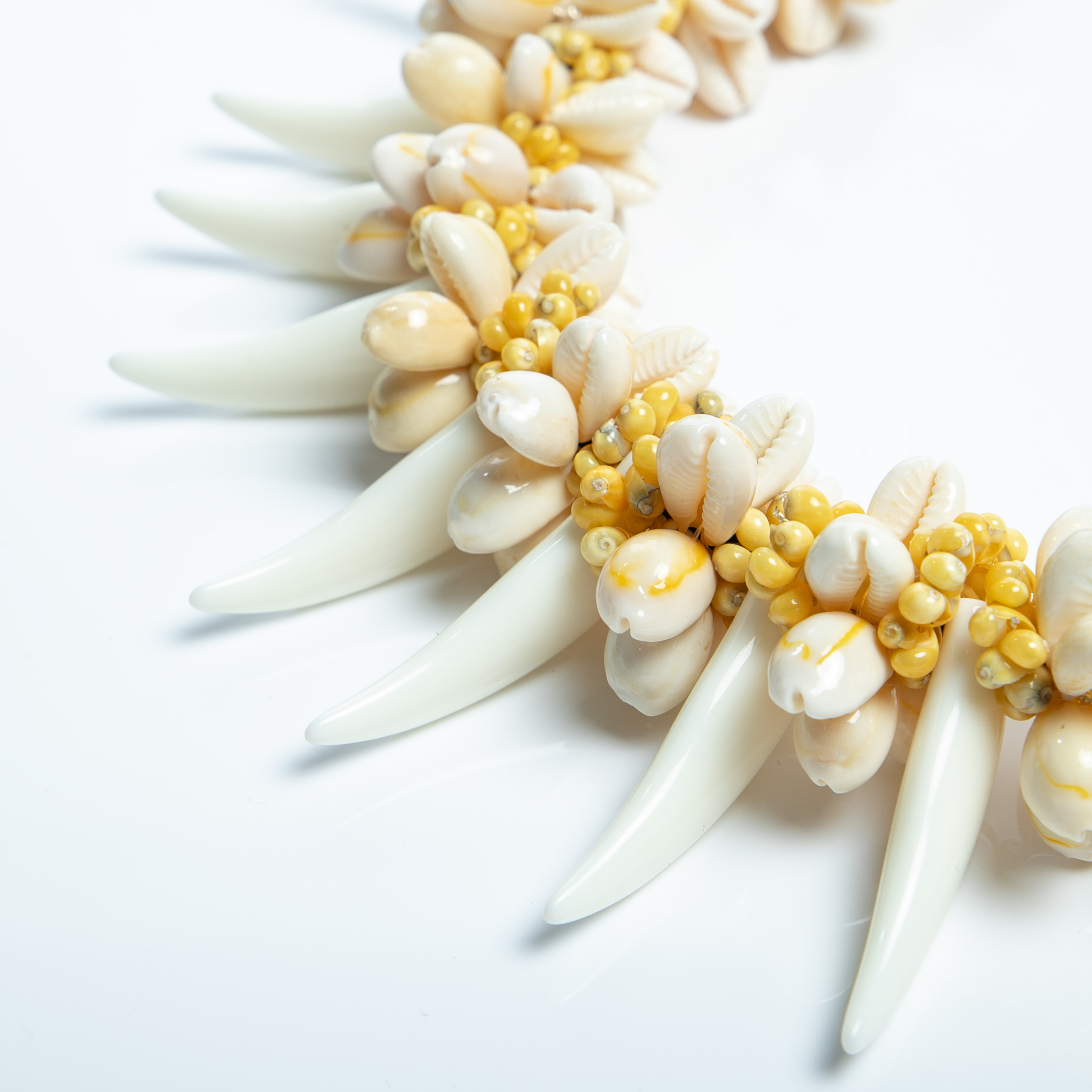 Double Artificial Hair Pick