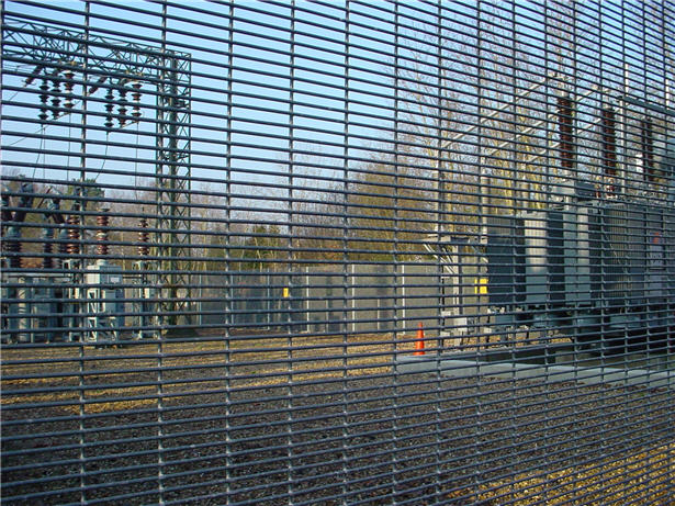 358 welded mesh fence