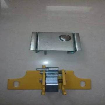 Engine Guard Lock 21W-54-46180 for excavator Parts PC56-7