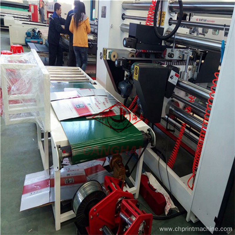 Semi-automatic stitching machine with double servo