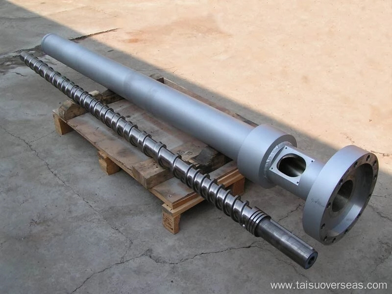 Single screw barrel for PE pipes