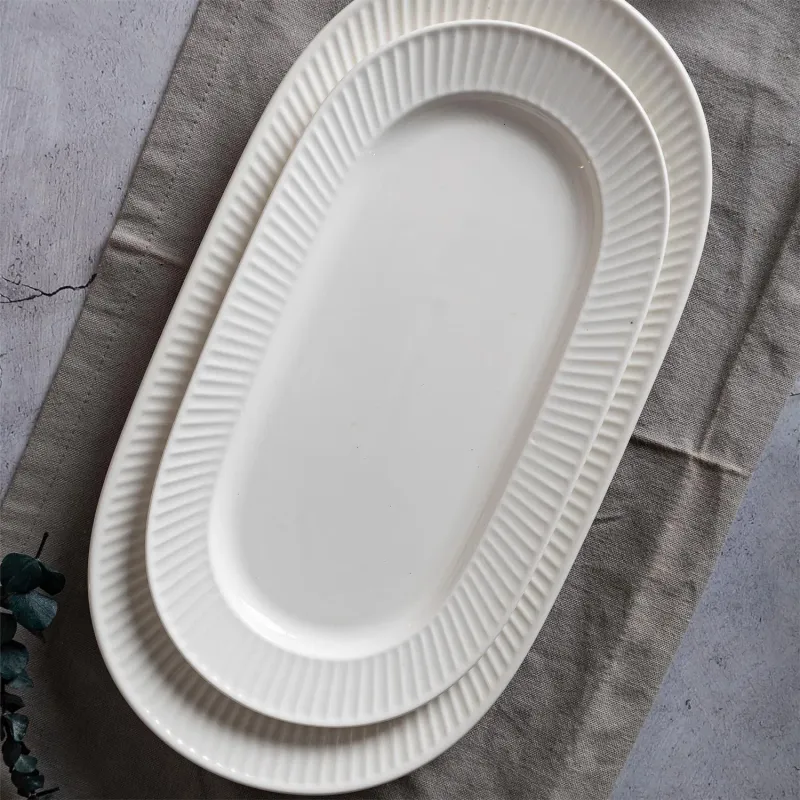 Luxury Golden Rim Porcelain Tableware for Eco-Friendly Hotels