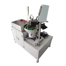 Máquina para fabricar perchas de plástico para ensamblaje de botones de tamaño