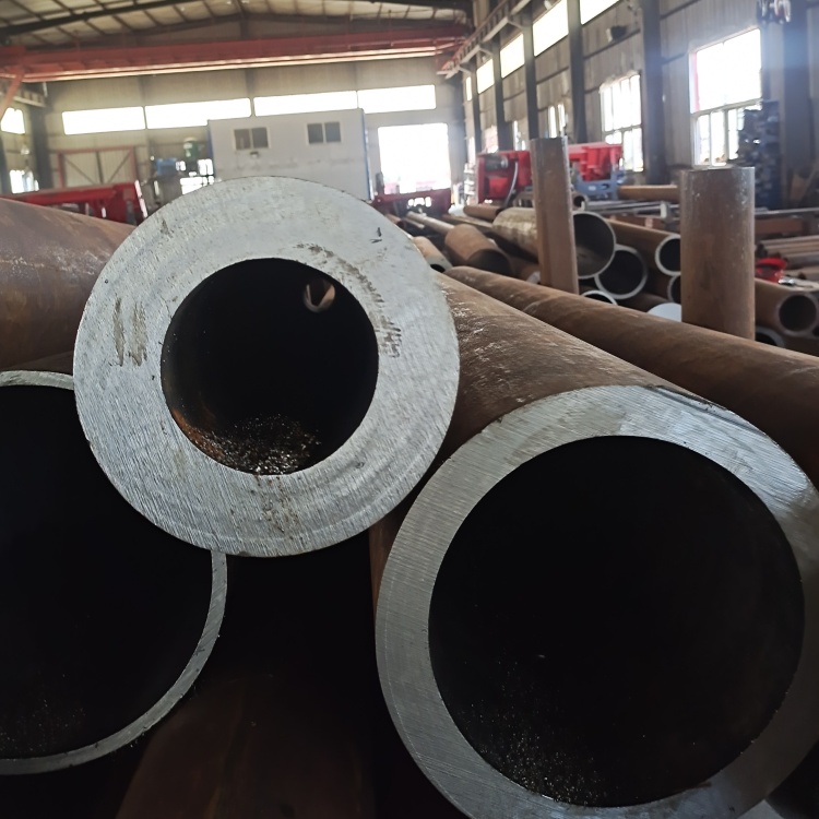 Stainless steel welded pipe