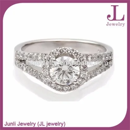 2015 Latest Design Diamond Ring Titanium Diamond Engagement Ring