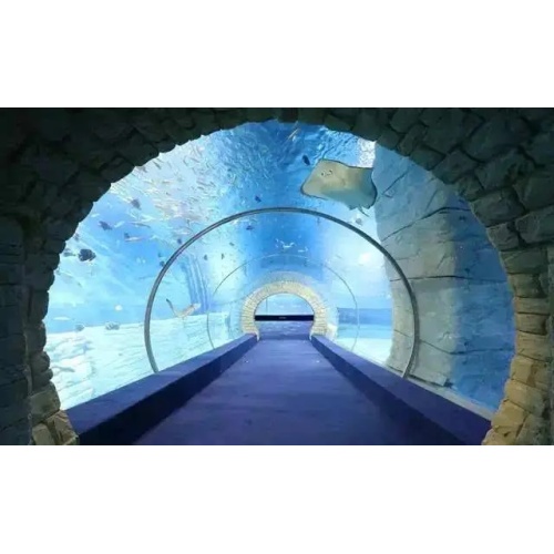 large plexiglass tunnel/acrylic tube aquarium fish tank