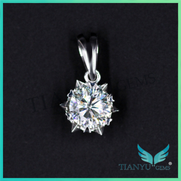 Fashion Style 24K Gold 1 Carat Moissanite Diamond Pendants Charms for Necklaces