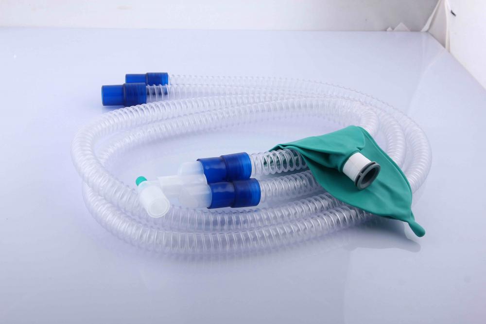 Smoothbore Breathing Circuit