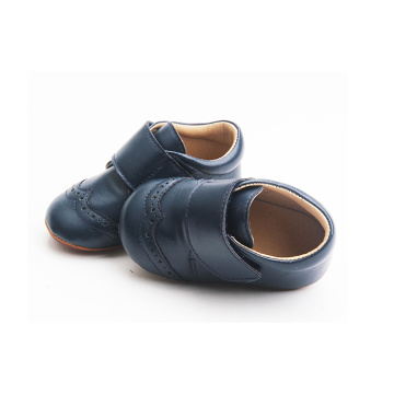 Едноцветни детски бебешки каузални обувки