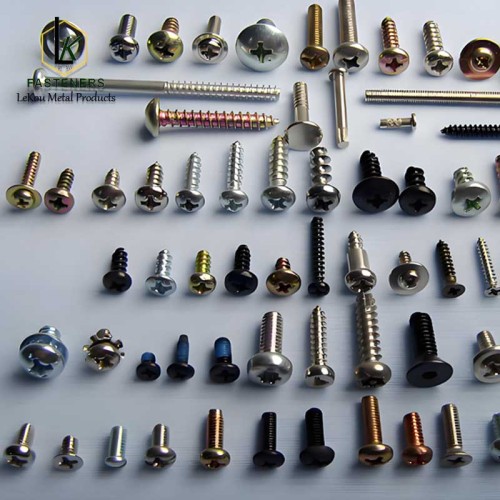 Стальные винты с потайной головкой и крестообразным шлицем