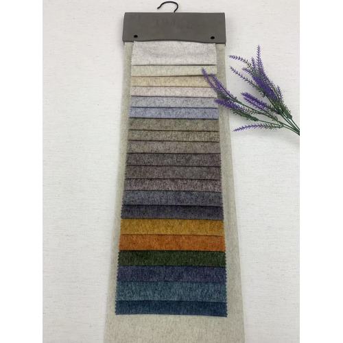 Tissu velours doux et élégant.