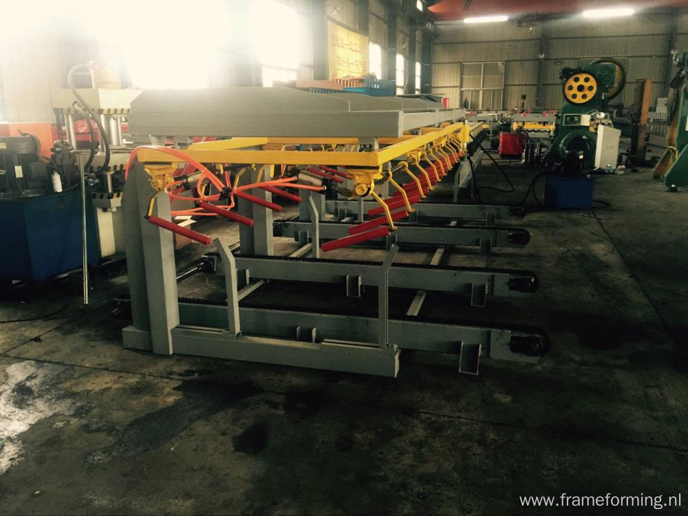 Electric roof sheet stacker