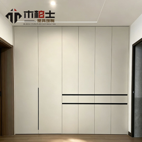 Zapatero minimalista de piso a techo