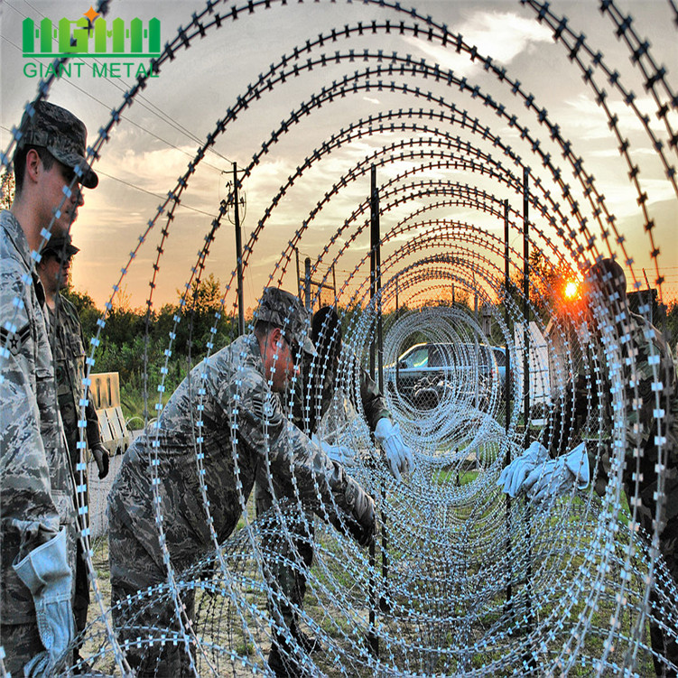 Concertina hot dipped galvanized razor barbed wire