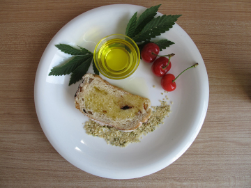 Organic Hemp Seed Oil as Cooking Oil