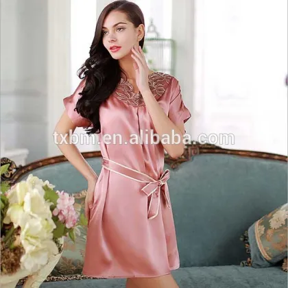 2015 new elegant embroidered noble big yards short sleeve pajamas for women